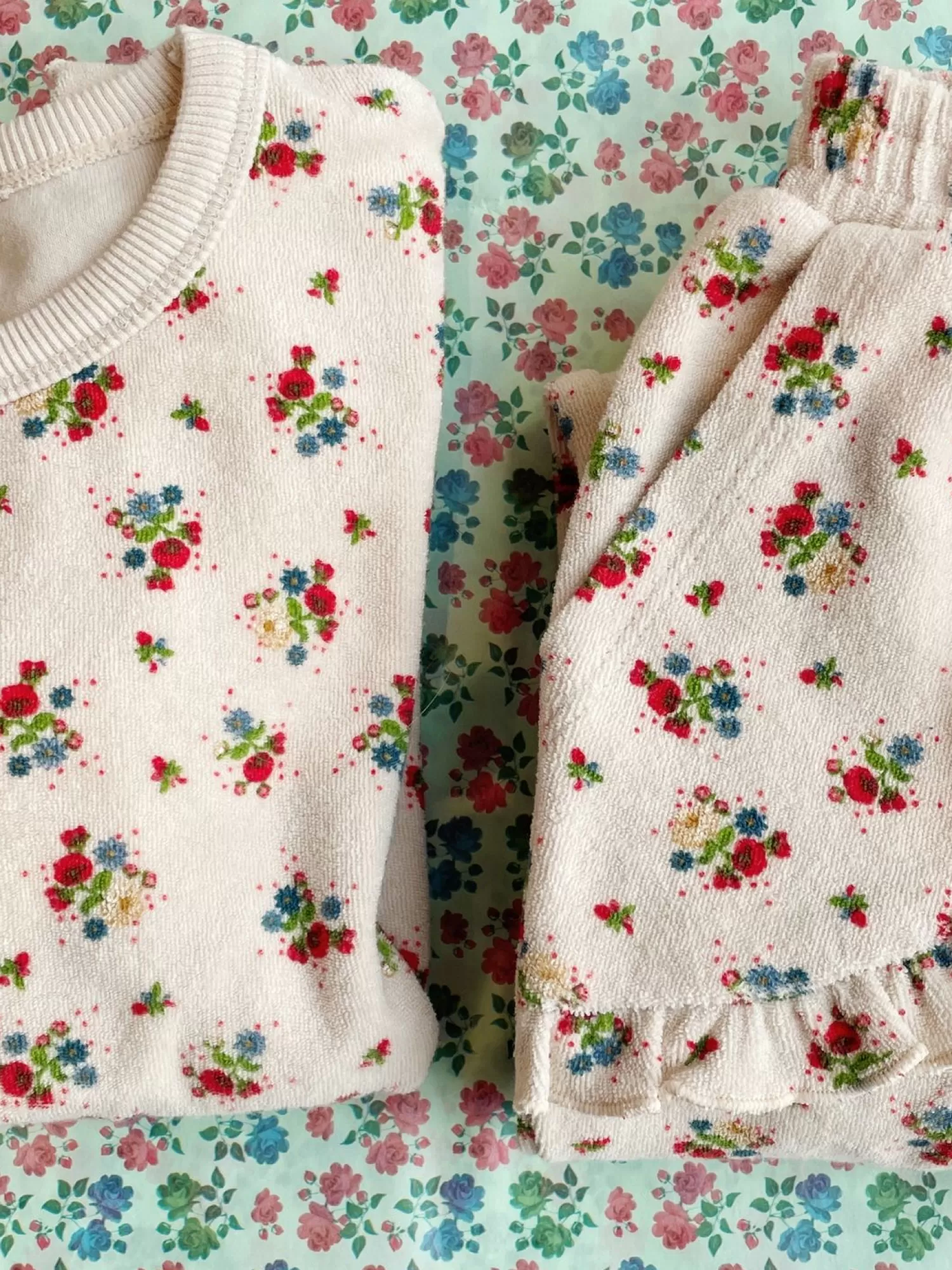 Born Konges Sløjd Itty Frill Sweatshirt - Fifi Fleur