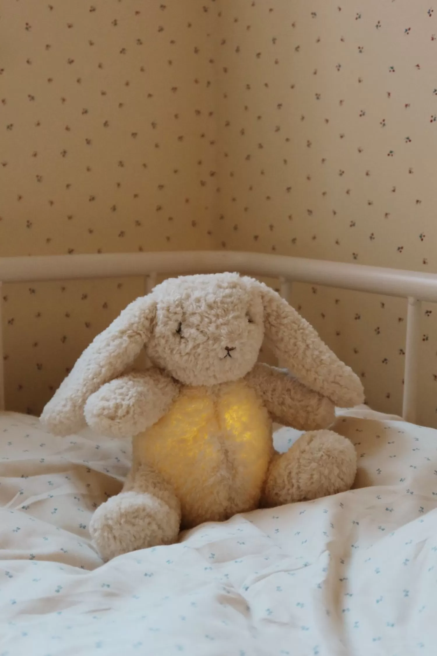 Konges Sløjd Led-Lampe, Blod Kanin - Off White
