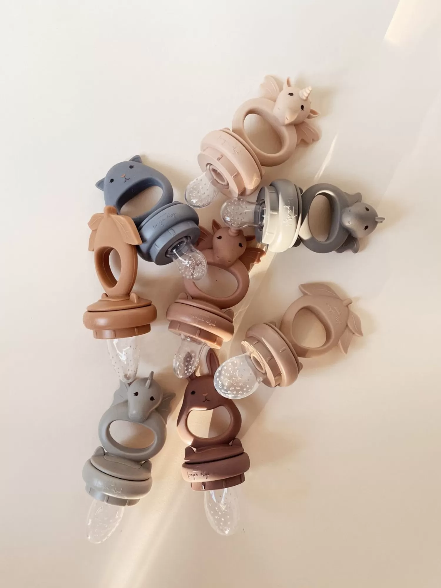Konges Sløjd Maddispenser Til Frugt, Hamster & Citron - Warm Clay/Quicksilver