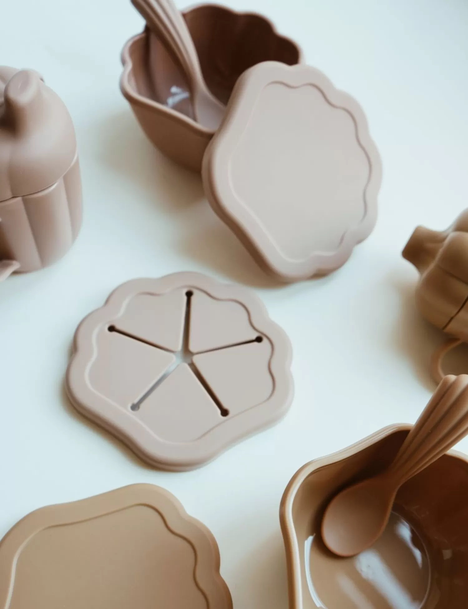 Konges Sløjd Muslinge Spisesaet I Silikone - Terra Cotta