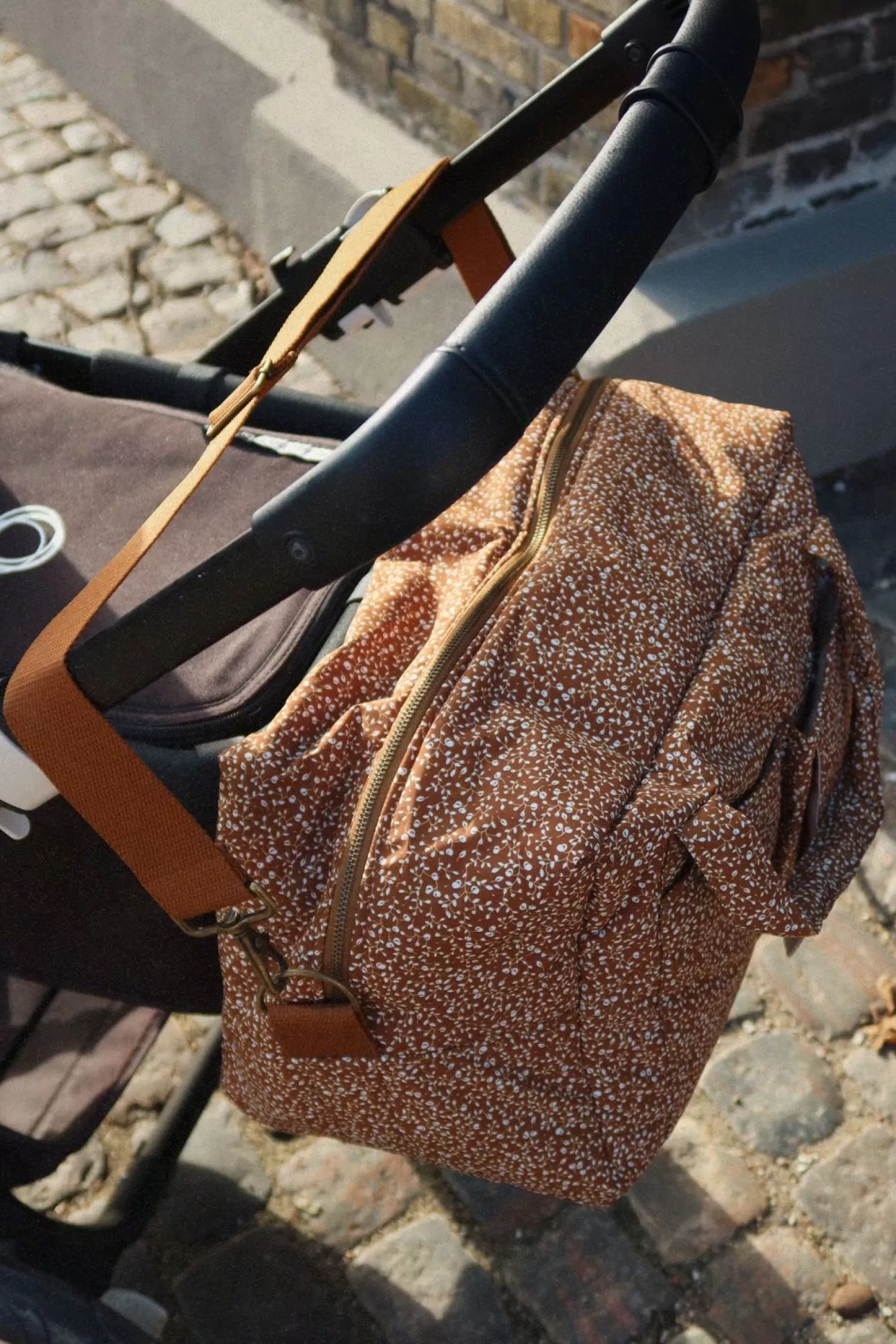 Konges Sløjd Pusletaske - Blossom Mist Caramel